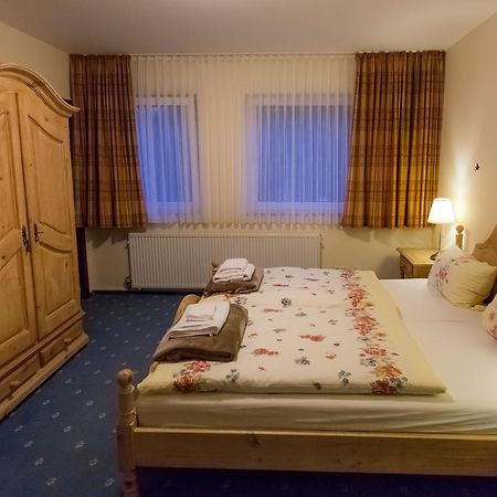 Landgasthaus Zu Den Erdfaellen バート・ピルモント エクステリア 写真